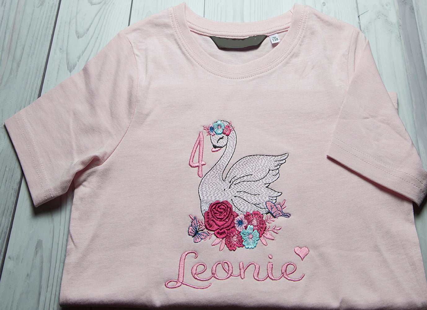 Kindershirt ,,Schwan" - HANDMADEATELIER